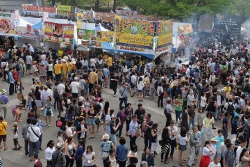 There&#39;s a huge amount of people coming every year to enjoy the amazing variety of Latin flavored food available at this festival.&nbsp;