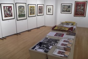 <p>Artworks for sale in Maruzen&#39;s&nbsp;gallery</p>