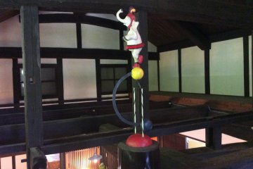 <p>Found some sort of sense of fun at Japanese old house.</p>