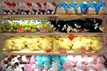 <p>Various Sanrio character stuffed animals at the Entrance Shop (Souvenir Shop)</p>