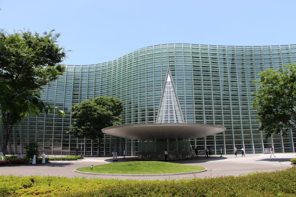 Le Centre National d&#39;Art de Tokyo se distingue par la complexit&eacute; de son architecture