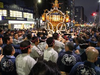 Le Torigoe Matsuri est un des festivals traditionnels les plus importants de Tokyo, et qui attire de nombreux curieux