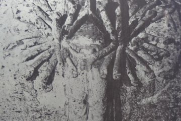 A 4-meter tall stone image of thousand-armed Goddess of Mercy