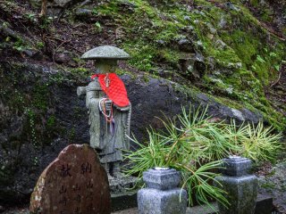 A stone statue of Kobo-daishi