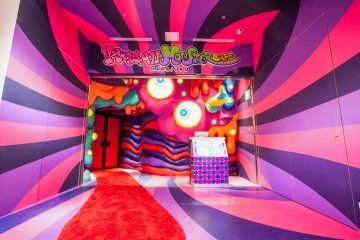 Welcome to Kawaii Monster Caf&eacute;... enter if you dare... and if you&#39;re prepared for sensory overload and amazing food...