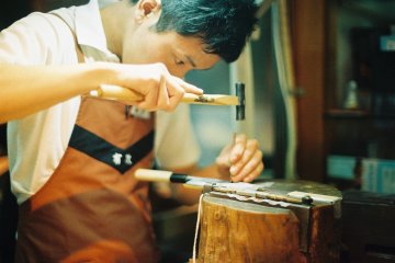 Aritsugu craftsmen can engrave names on items bought