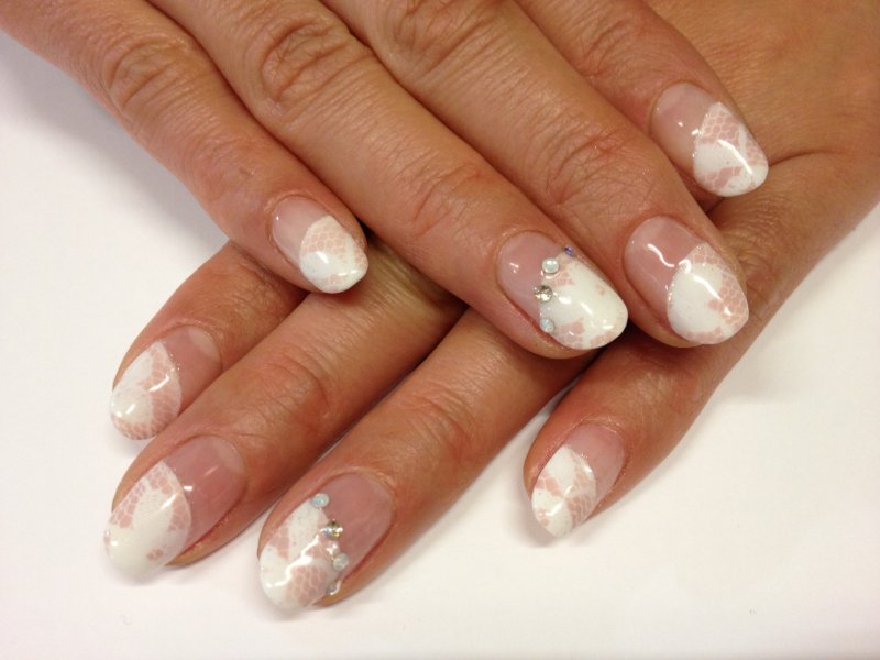 <p>One of the Nail Arts design Mai offers.</p>