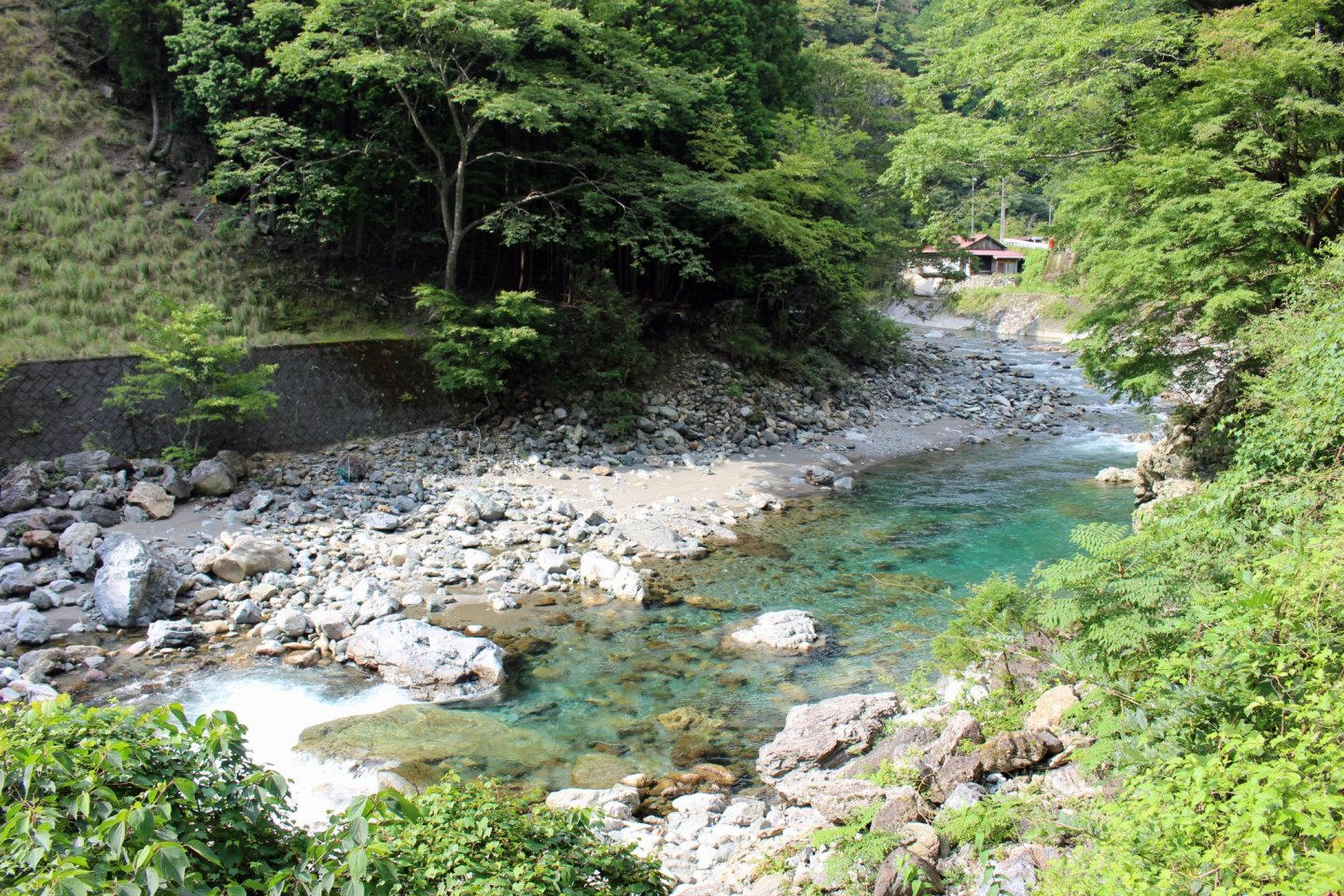 Lots of beautiful, swimmable rivers and riverside hamlets dot Kawakami-mura