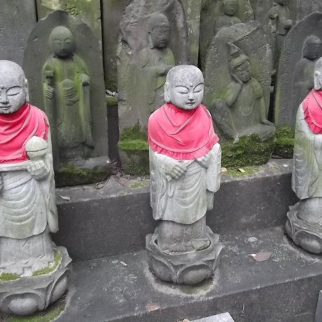 Estátuas e esculturas de Yanaka