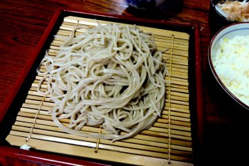 <p>Cold soba noodles</p>