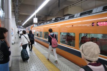 <p>The Kintetsu Line has 2 direct services to Nara per hour during the day and up to four or five per hour during the evening rush hour. Trains bound for Kashihara Jingumae (橿原神宮前) can also get you to Nara with a transfer at Yamato Saidaiji Station (大和西大寺). Trains bound for Kashihara Jingumae land at track 1 at Yamato Saidaiji Station. Transferring to a Nara bound train from there is as easy as walking across the platform to track 2, or waiting for the next Nara bound train to arrive on track 1</p>