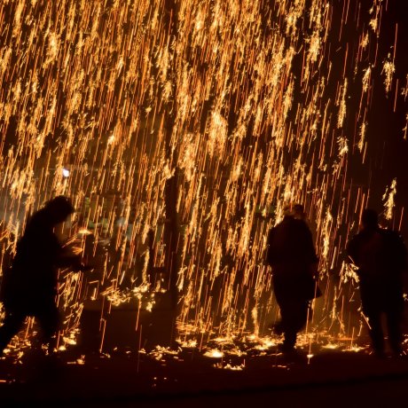 赤松神社の吹筒花火