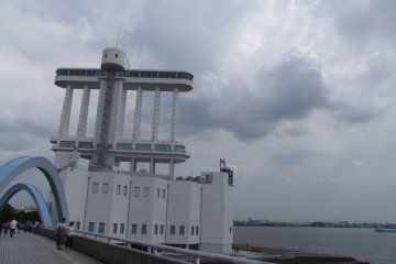 <p>Interesting design of the Nagoya Port Building</p>