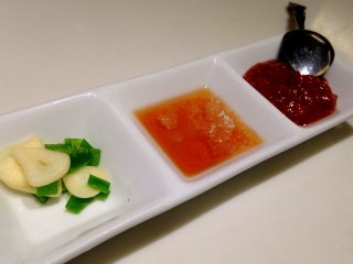 Side dishes and chilli paste for our Samgyeupsal
