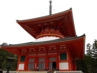 เจดีย์ Konpon Daito เจดีย์ใหญ่ของวัดคอนโกะบุ-จิ (Kongōbu-ji
