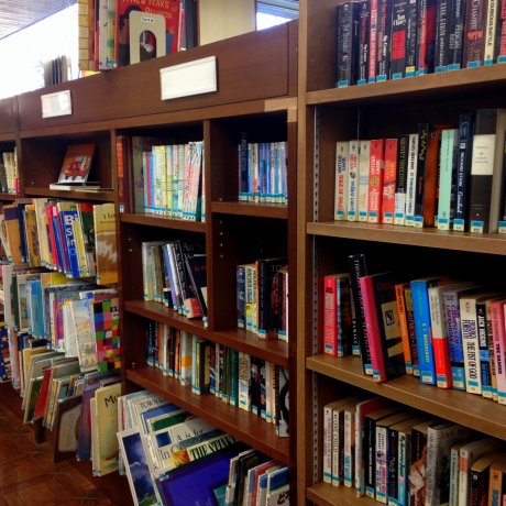 Fussa City Chuo Library 