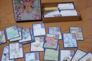 A karuta set featuring the poetry of Basho