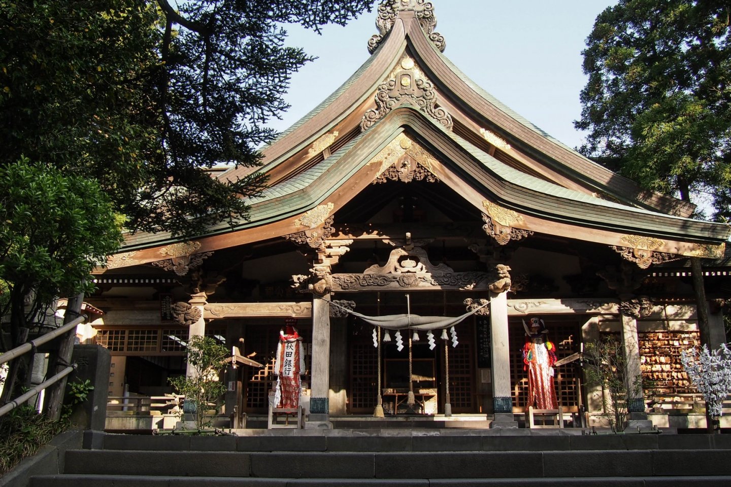 The shrine, modeled to resemble Mt. Taihei.