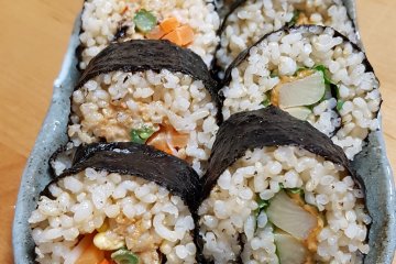 Macrobiotic, vegetarian sushi