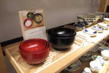 Another NakagawaMasashithi special: handcrafted wooden bowls