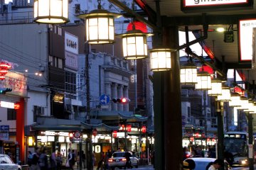 Gion Shijo has lines of shops on both sides