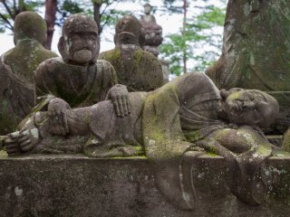 Some statues are lying down
