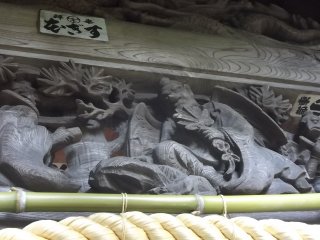 Amazing detail on the carving under the roof of the main hall