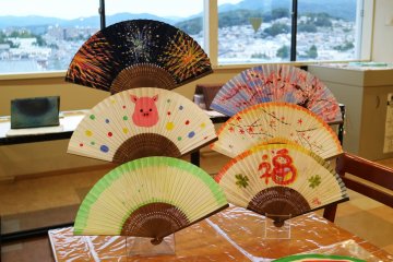 Japanese fan painting workshops available