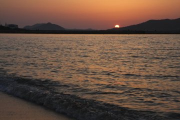 Sunsets are romantic over Hakata Bay