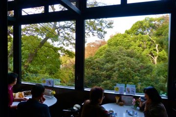 The window seats of the tearoom face the beautiful garden of Motomachi Koen Park