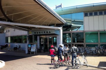 Renting bicycles at Sunrise Itoyama