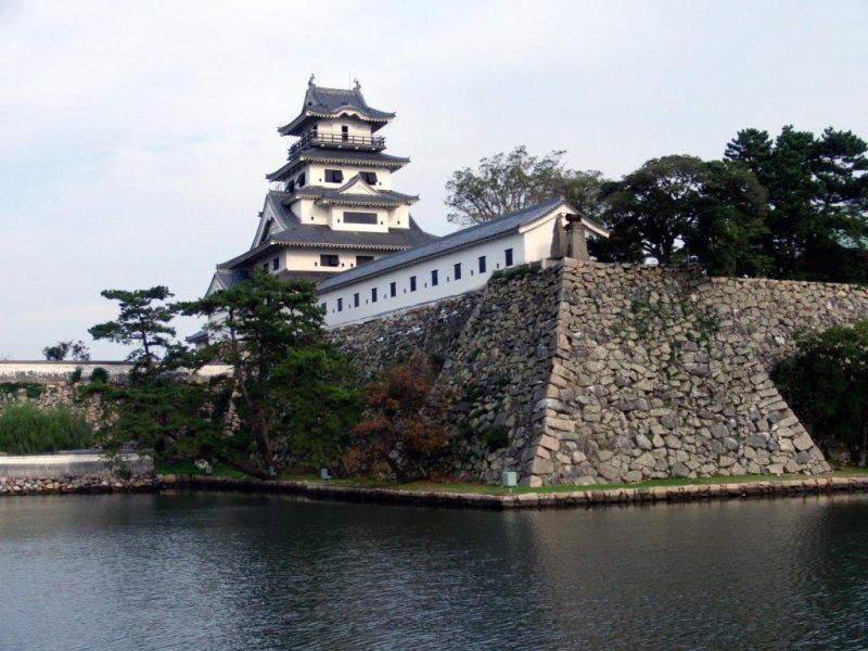 Imabari castle and its seawater moat