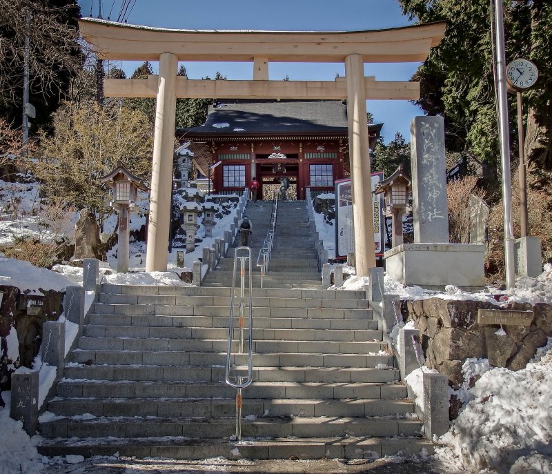  It’s difficult to miss the main gate for this shrine