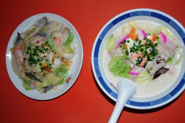Sara udon and champon - two famous dishes of Nagasaki. Eat them at Nagasaki's Chinatown.