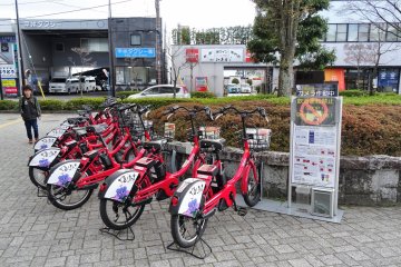 จักรยานไฟฟ้าจอดรอคุณอยู่ที่หน้าสถานีเอ็นซาน