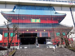 อาคารซานบุตซึตโดะ (Sanbutsudo) หรืออาคารหลักของวัด