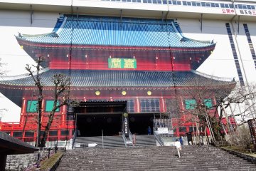 อาคารซานบุตซึตโดะ (Sanbutsudo) หรืออาคารหลักของวัด
