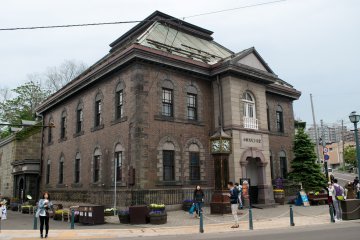 The Otaru Music Box Museum main building, which originally acted as an office for the rice and grain trade.