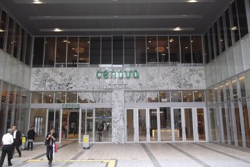 Cenova Shopping Centre