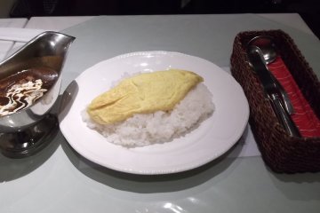 Omu curry rice