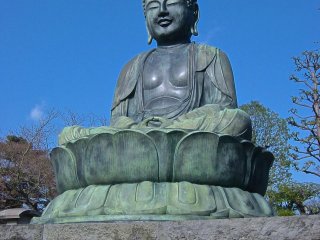 Buddha statue at Gokokuji Temple