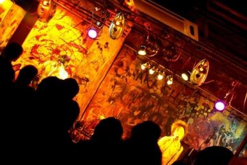Fandango is located near the Sakaemachi Entertainment District in Juso just 10 minutes away from Umeda Osaka