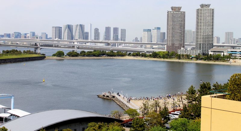 The picturesque view of the bay in Odaiba