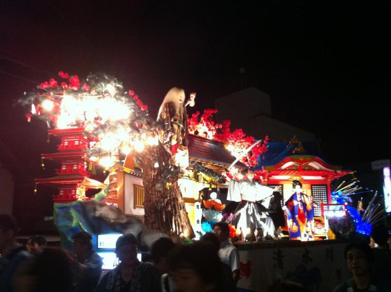 Shinjo Matsuri is a summer festival held in August each year in Shinjo City. Bright floats are paraded through the streets