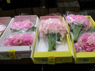 ดอกสวีทพีที่ส่งกลิ่นหอมไปทั่วตลาด 