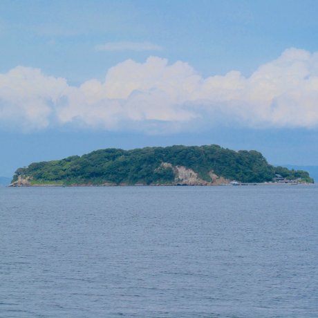 Sarushima, hoang đảo vùng Kanagawa