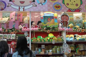 Upon entering, the iconic Chibi Maruko-chan and friends greet you!