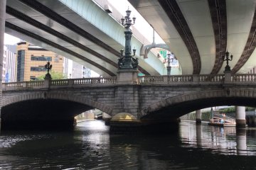 This view of the Nihonbashi is only possible from the middle of the river. 