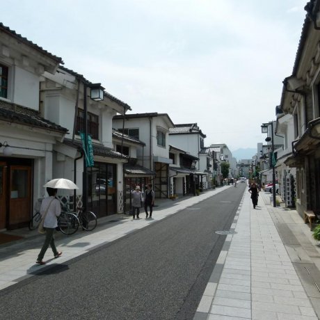 ถนนนะคะมะชิ โดะริ ในมัตซึตโมะโตะ