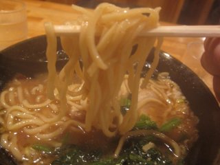 springy noodles amidst a delicious soup base in Shichifukuya near Waseda and Takanobaba